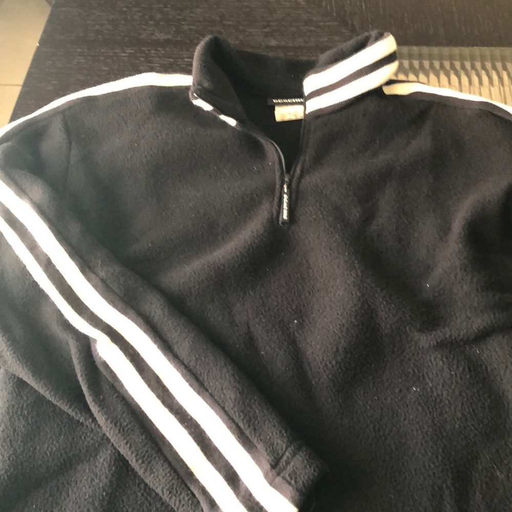 Women’s fleece zip front pullover size L